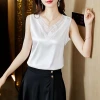 The new design style features a sexy lace patchwork suit and a high-end women's top with a high-elastic silk satin vest details Picture